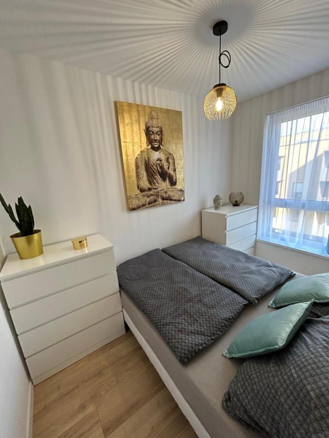 Cozy 1-Bedroom Condo Miloslavov Extérieur photo